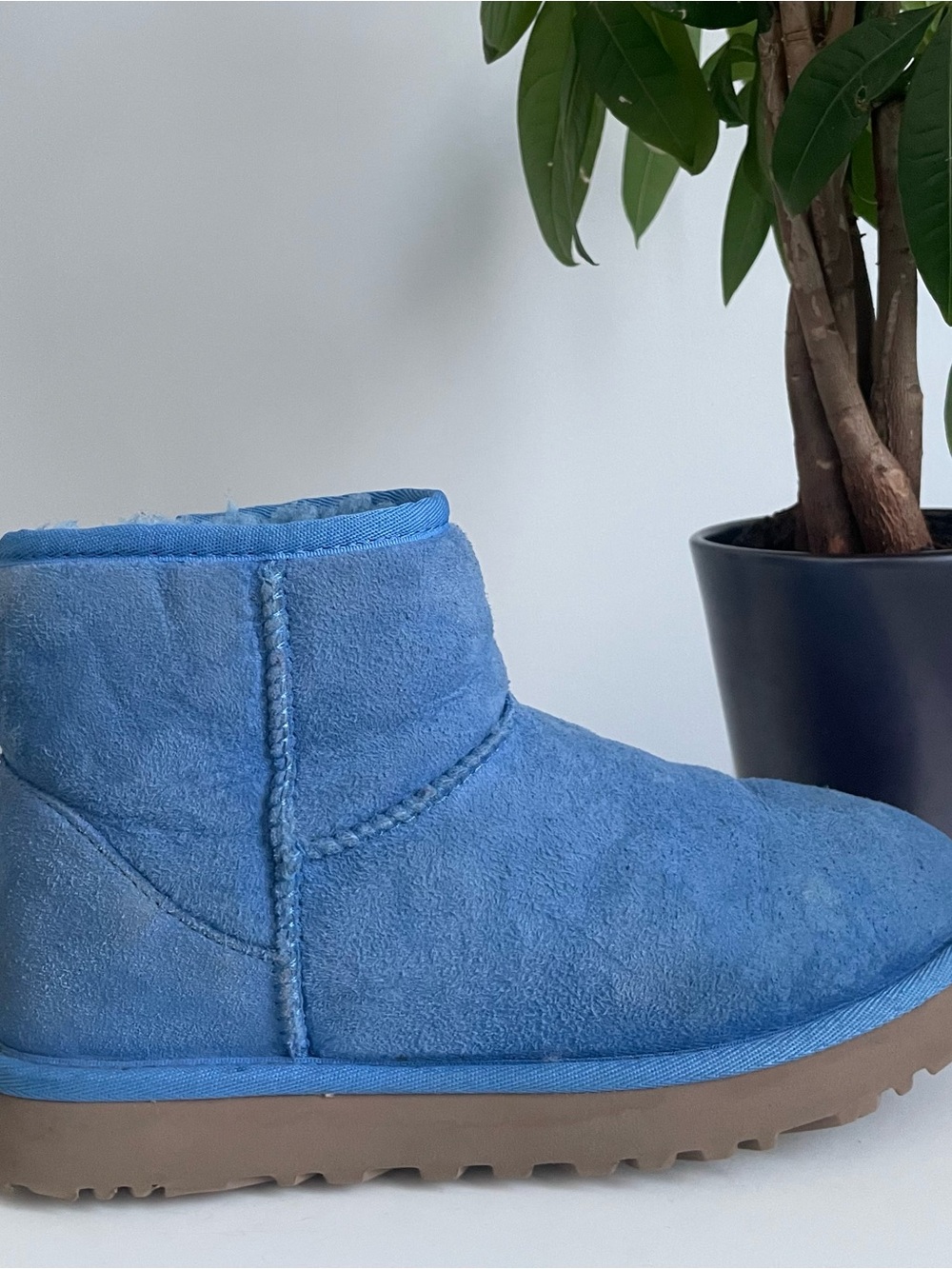 Women Size 7 UGG Classic Mini II Blue Suede Fur Boots